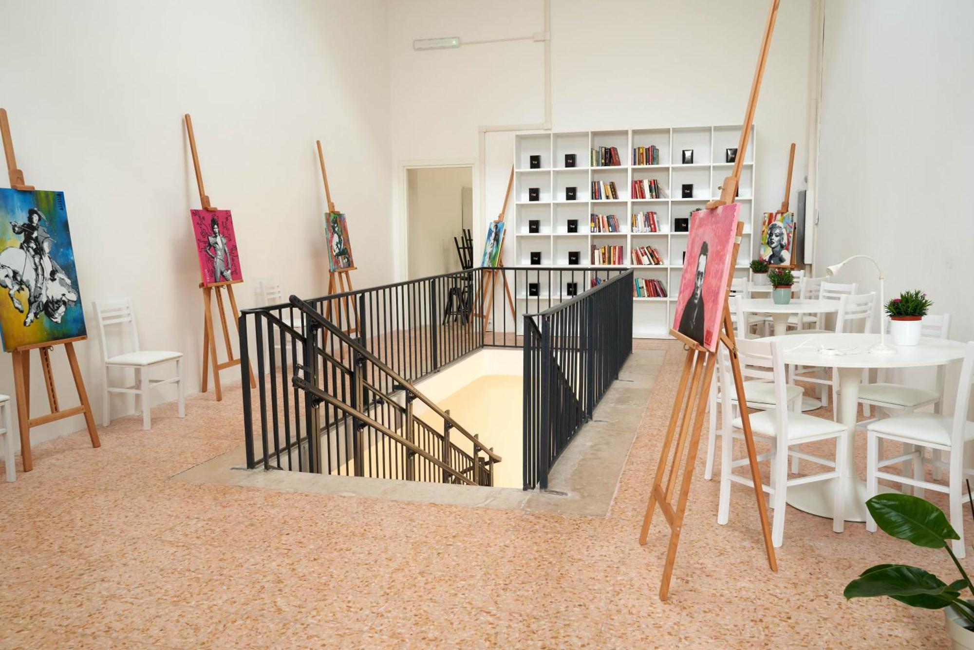 Albergue Hub Portanova Trani Exterior foto